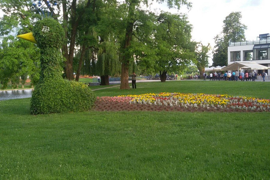 Vrbanić Gardens image