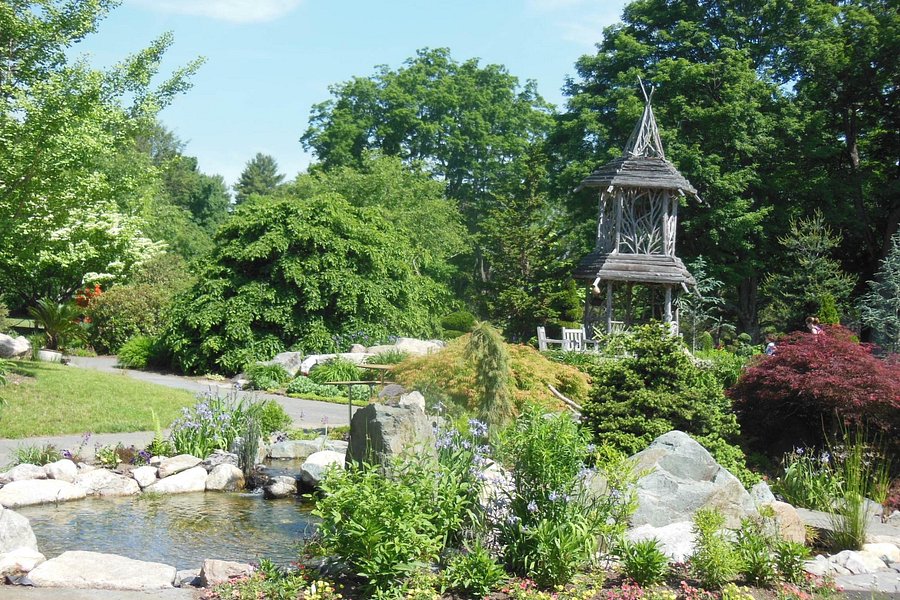 Massachusetts Horticultural Society's Garden at Elm Bank image