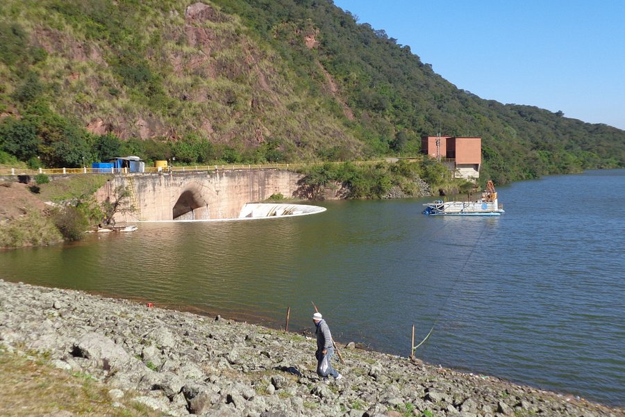 El Cadilla Dam image