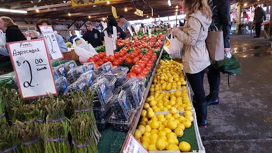Hometown Farmer's Market image