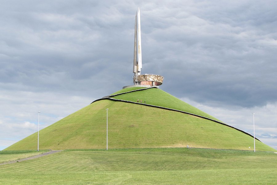 Mound of Glory image