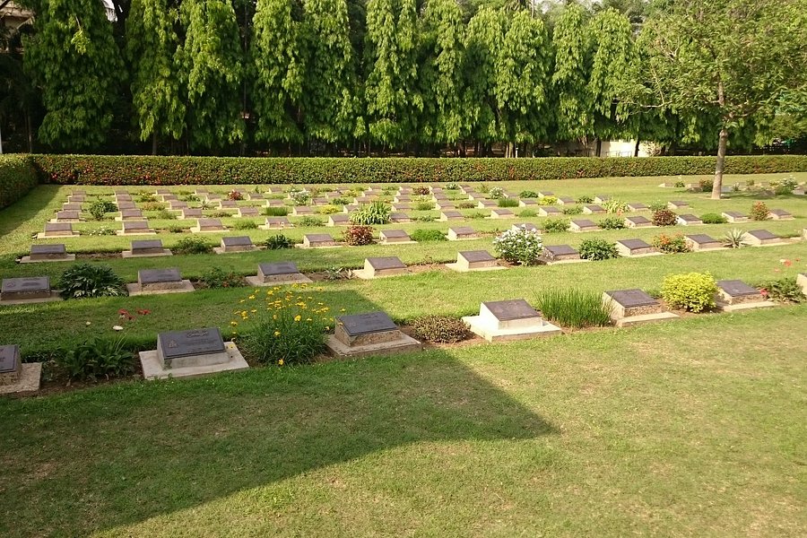 Chittagong Commonwealth War Cemetery image