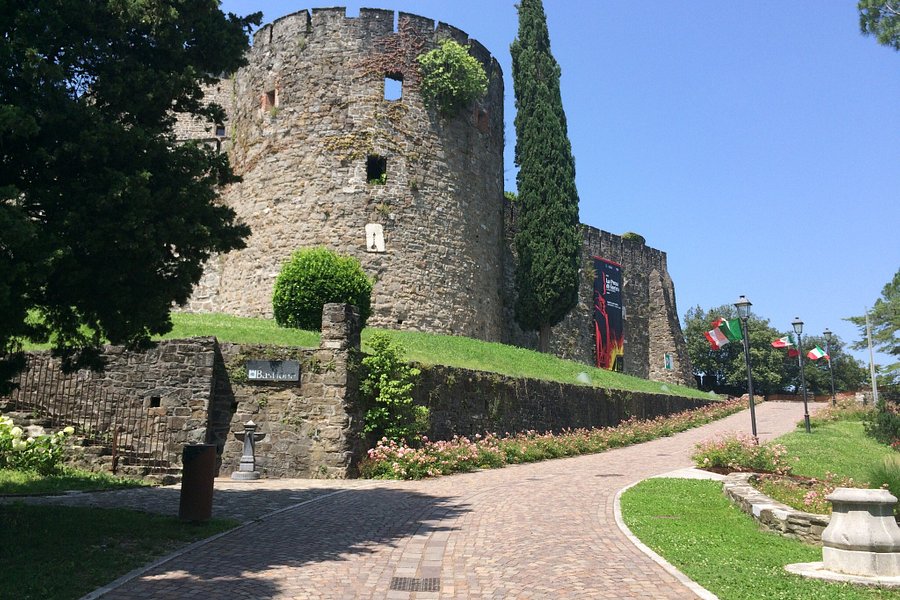 Castello di Gorizia image
