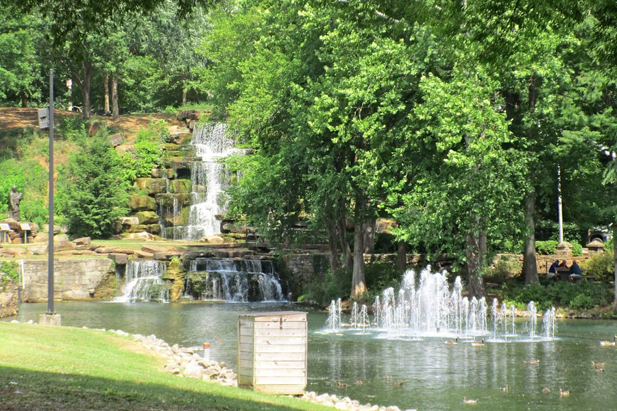 Spring Park image