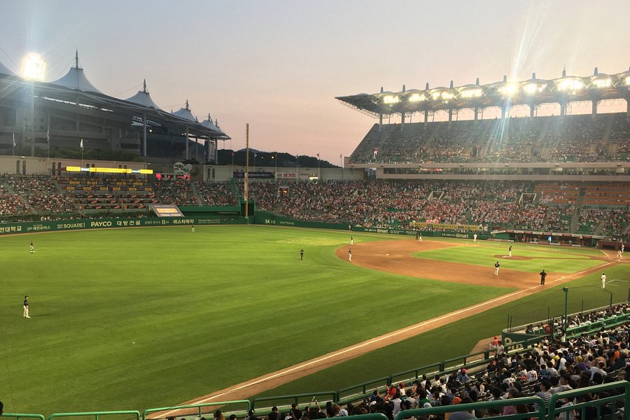 Incheon Munhak Stadium image