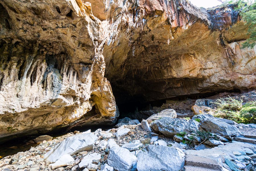 Abercrombie Caves image