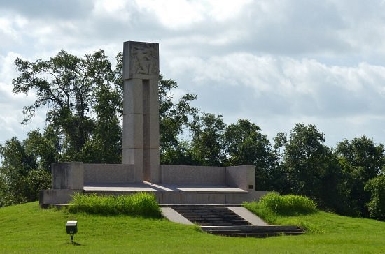Fannin Memorial Monument image