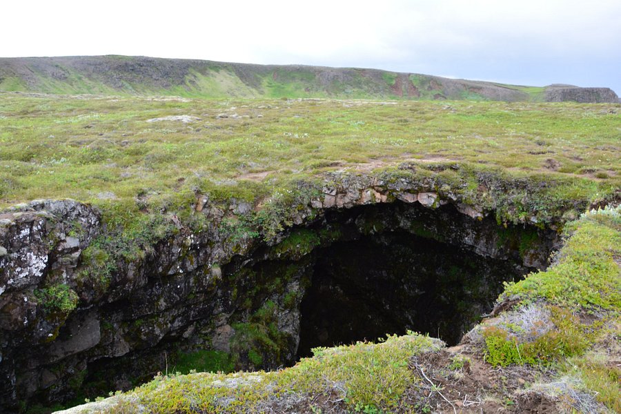 Arnarker Cave image