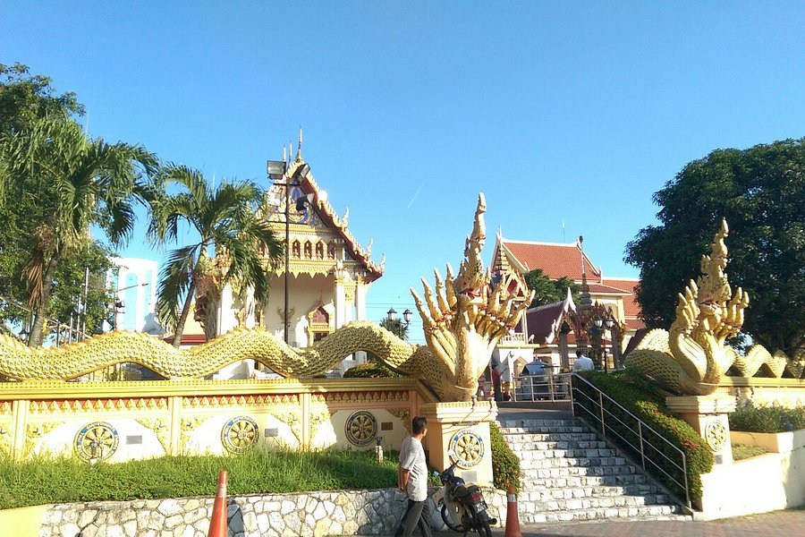 The Thai Chetawan Temple (Wat Chetawan) image