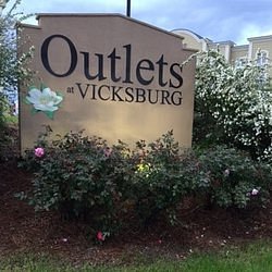 Outlets at Vicksburg image