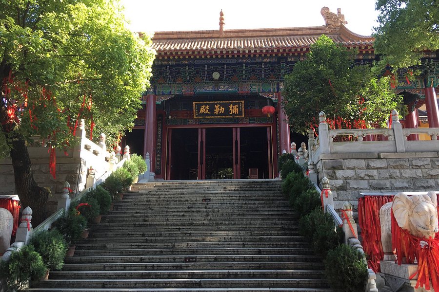 Baotong Temple image