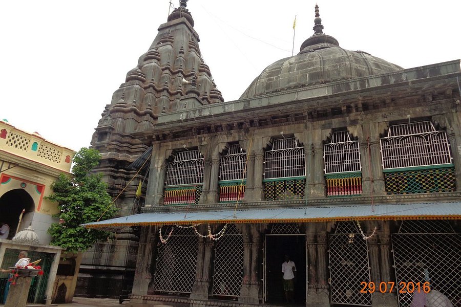 Vishnupad Temple image