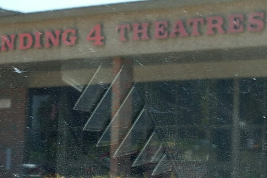 Landing 4 Theaters image