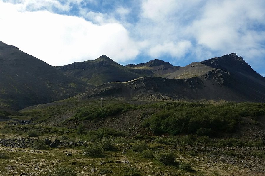 Hafnarfjall mountain image
