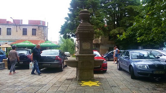 Old Fountain in Virpazar image