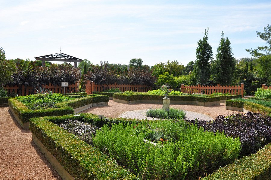 Reiman Gardens image