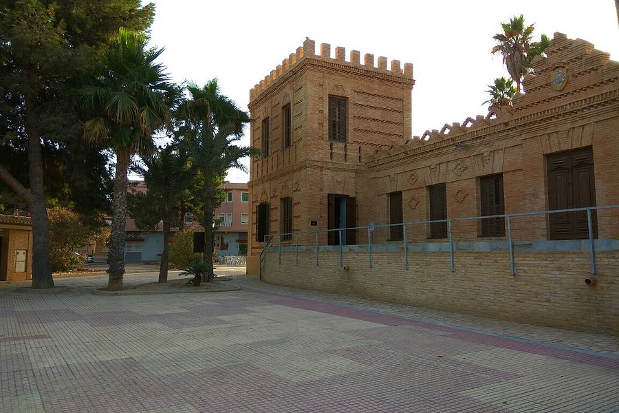Museo Municipal Palacio Baron de Benifayo o La Casa de la Rusa image