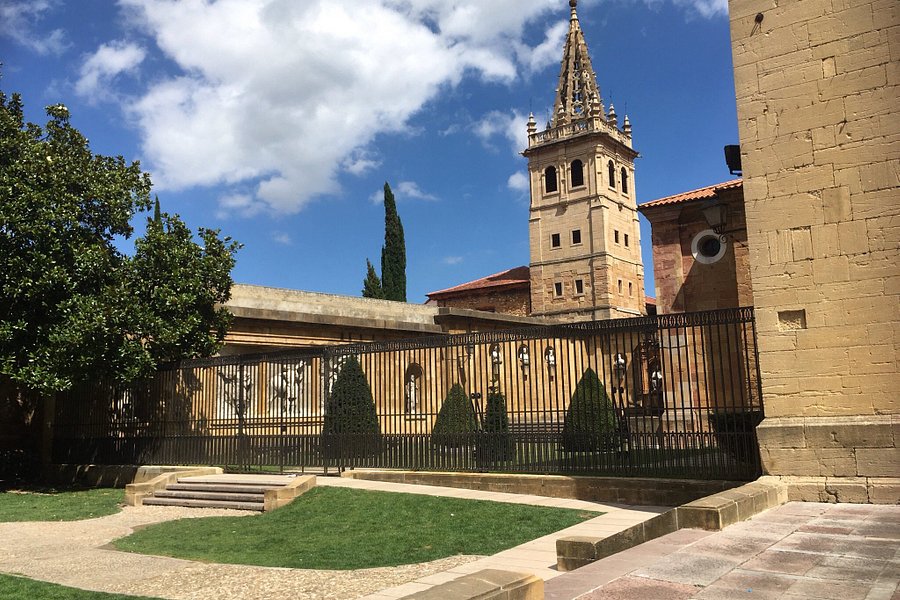 Catedral de San Salvador de Oviedo image
