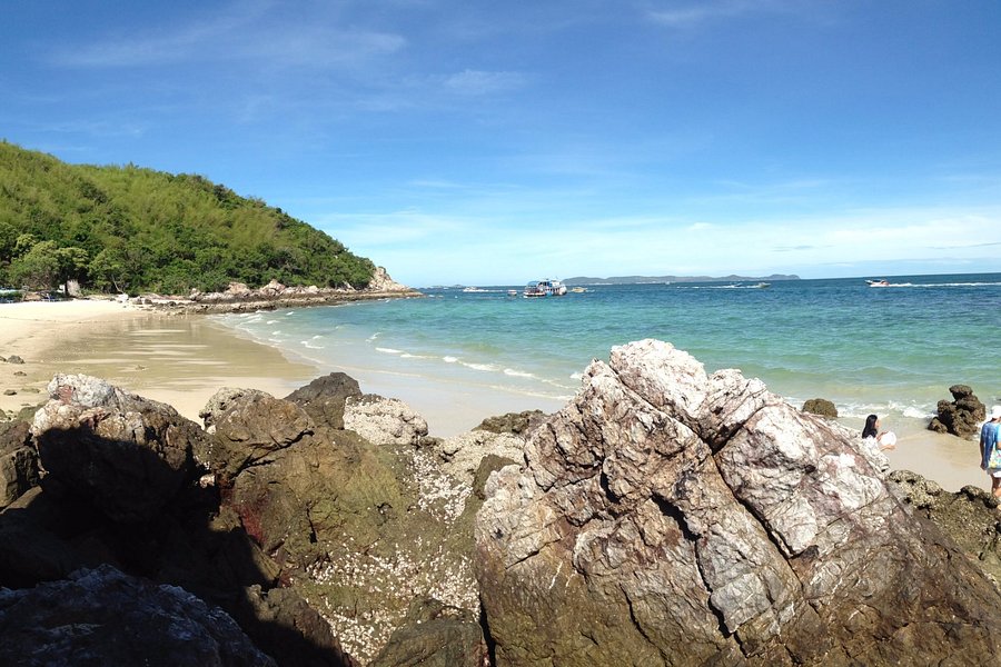 Ta Yai beach image