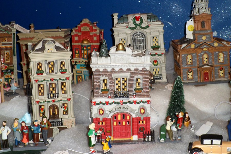 Santa Claus Christmas Store image