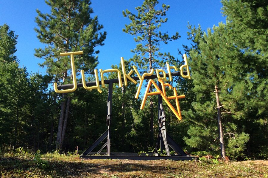 Lakenenland Sculpture Park image
