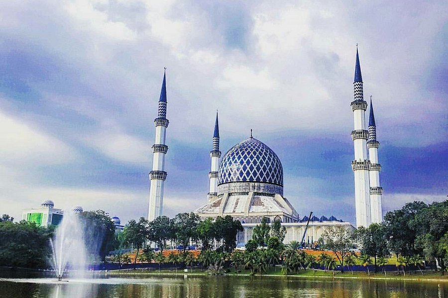 Sultan Salahuddin Abdul Aziz Shah Mosque image