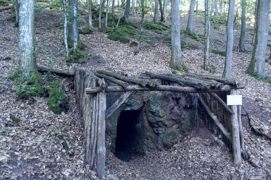 Tropfsteinhöhle Erzenhausen image
