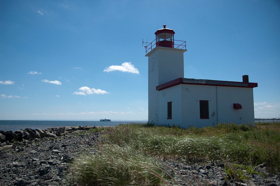 Caribou Lighthouse image