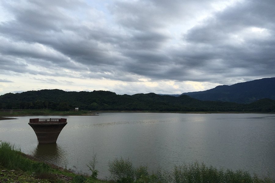 Huai Pa Daeng Reservoir image