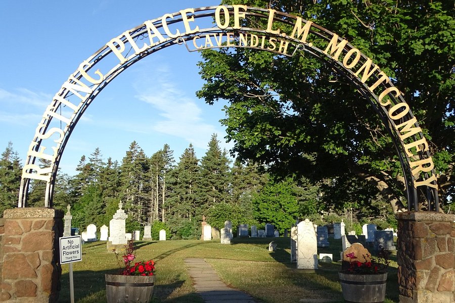 Cavendish Cemetery image