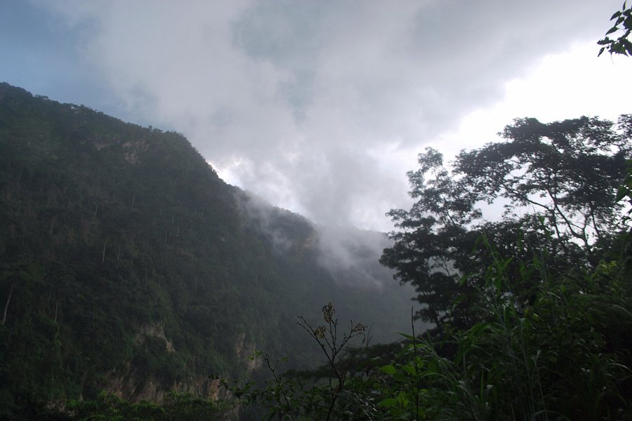 Cascade de Yikpa image