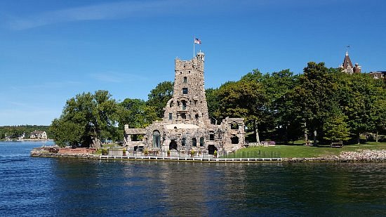Boldt Castle and Yacht House image