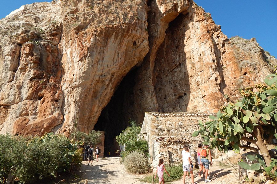 Grotta Mangiapane image