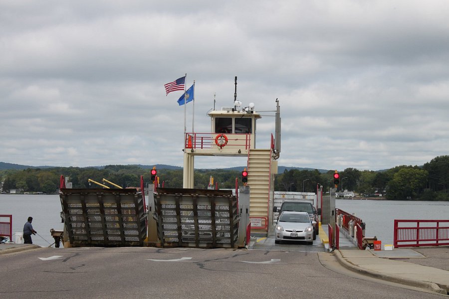 Merrimac Ferry image
