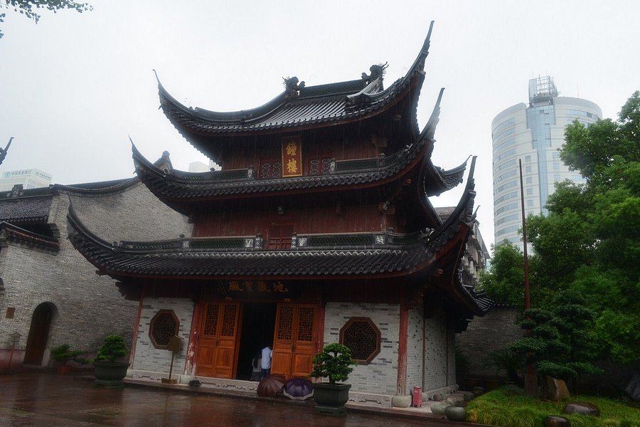 Seven-pagoda Temple image