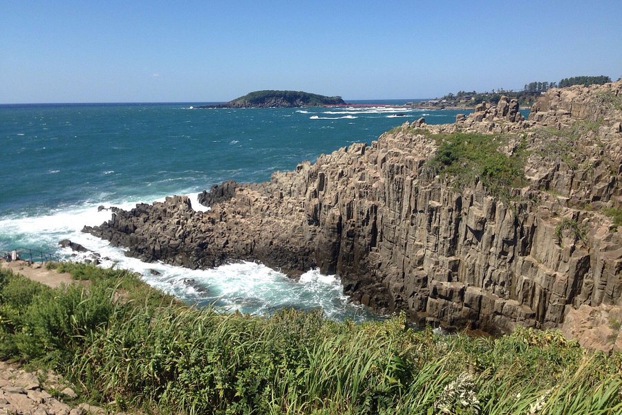 Tojimbo Cliff image