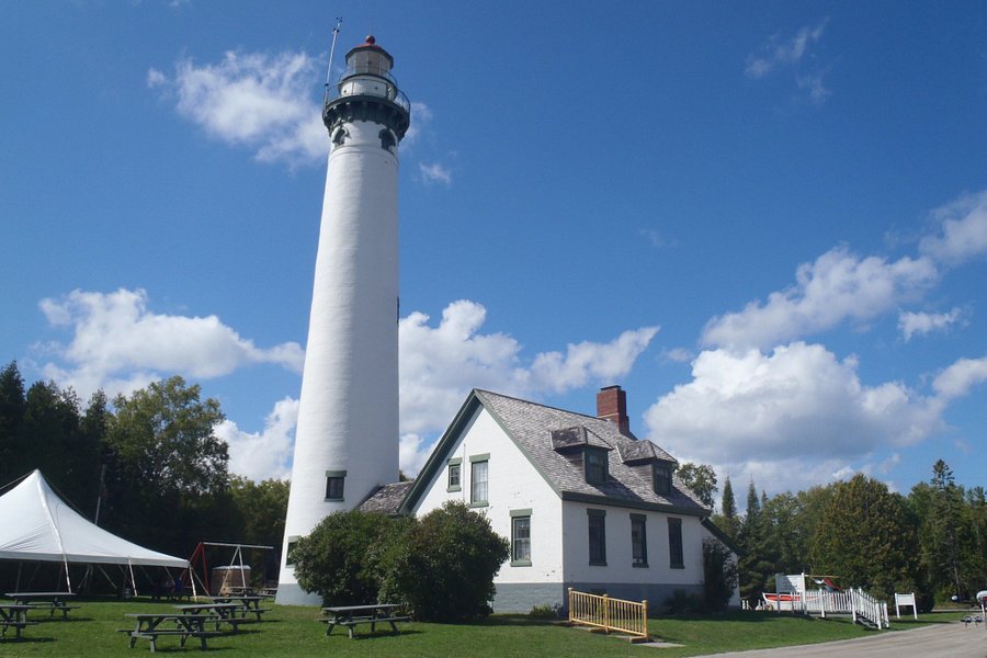 New Presque Isle Lighthouse image