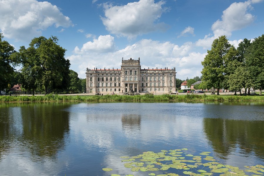 Ludwigslust Palace image