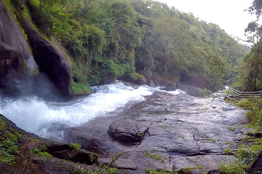 Meenmutty Falls image