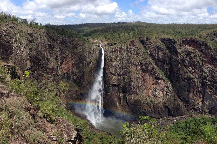 Wallaman Falls image