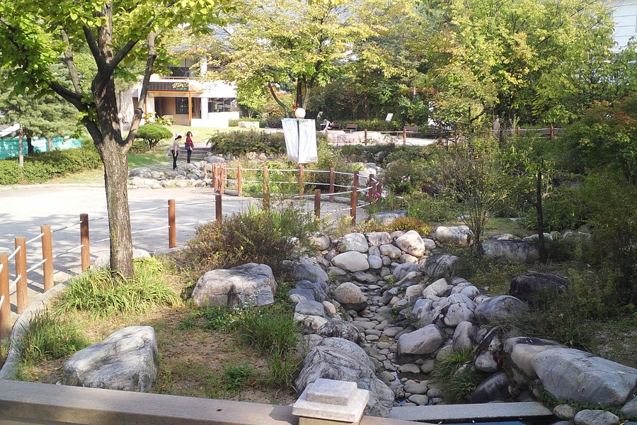 Park Kyongni Literature Park image