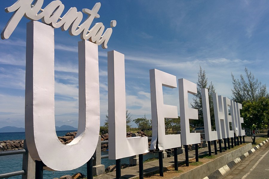 Ulee Lheue Beach image
