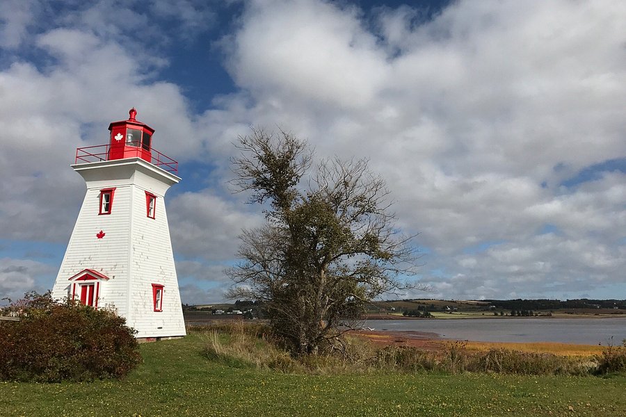 Summerside Range Lighthouse Front image