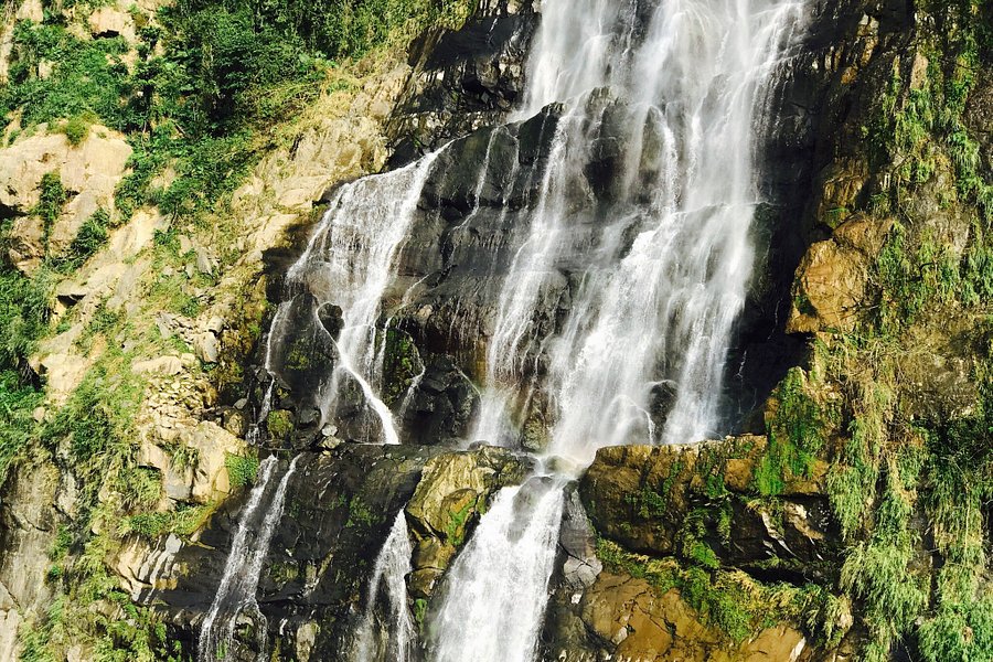 Wu Zhong Creek Waterfall image