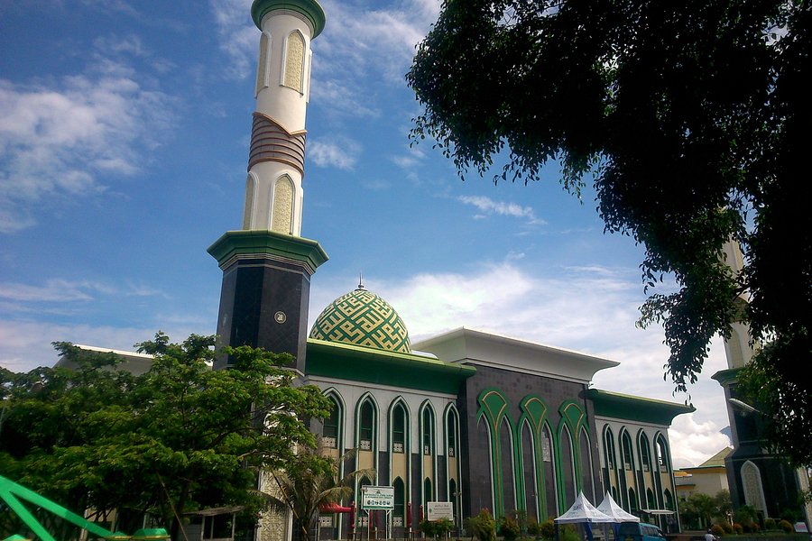Al Munawwaroh Ternate Great Mosque image