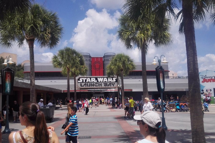 Star Wars Launch Bay image
