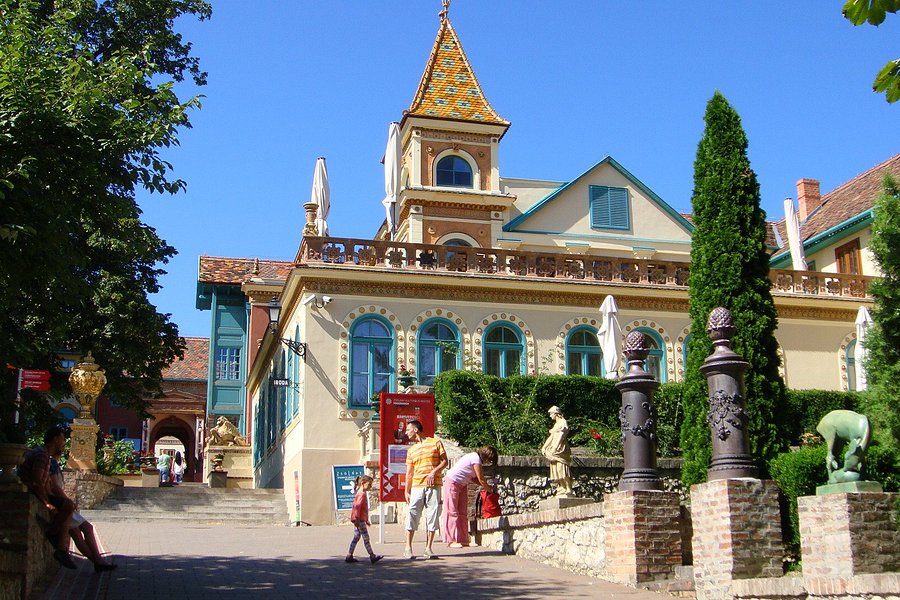 Zsolnay Cultural Quarter image