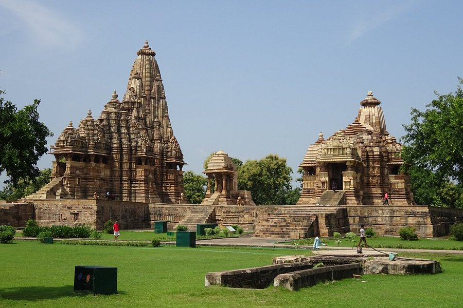 Lakshmana Temple image