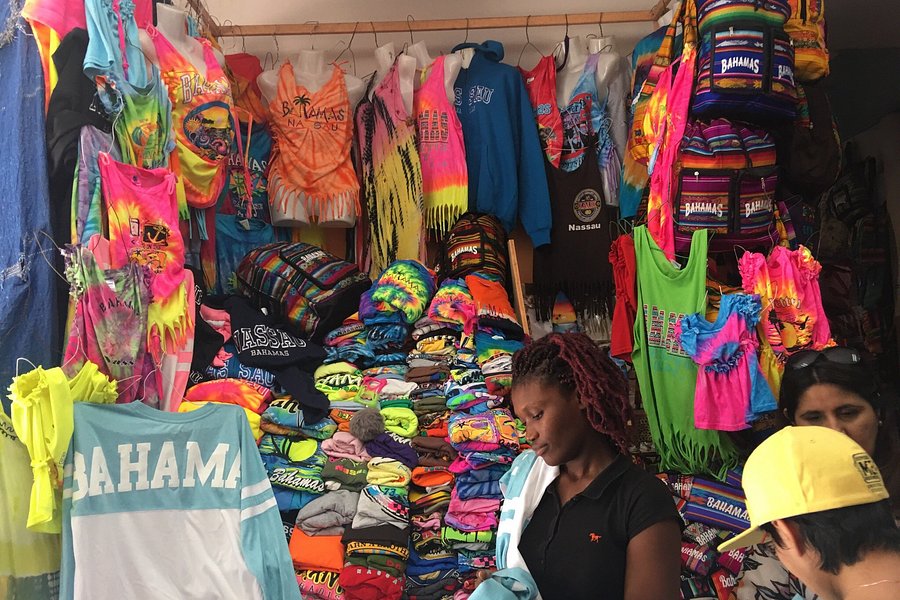 The Bahamas' Arts and Straw Market image