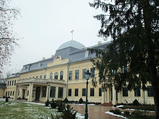 Gyula Almásy Castle image
